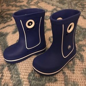 Blue Crocs boys rain boots toddler 8/9